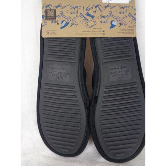 Dluxe by Dearfoams Dad Life Slippers Black Plaid Cozy Slip On Mens Slippers - Picture 3 of 3